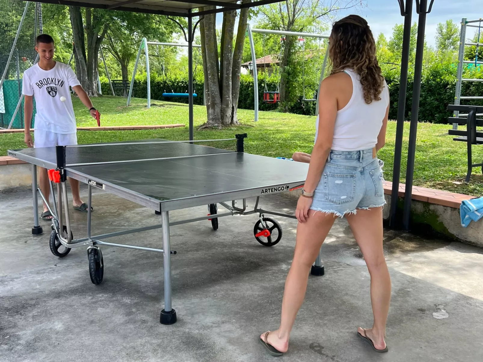 Wohnung mit Terrasse-Buiten