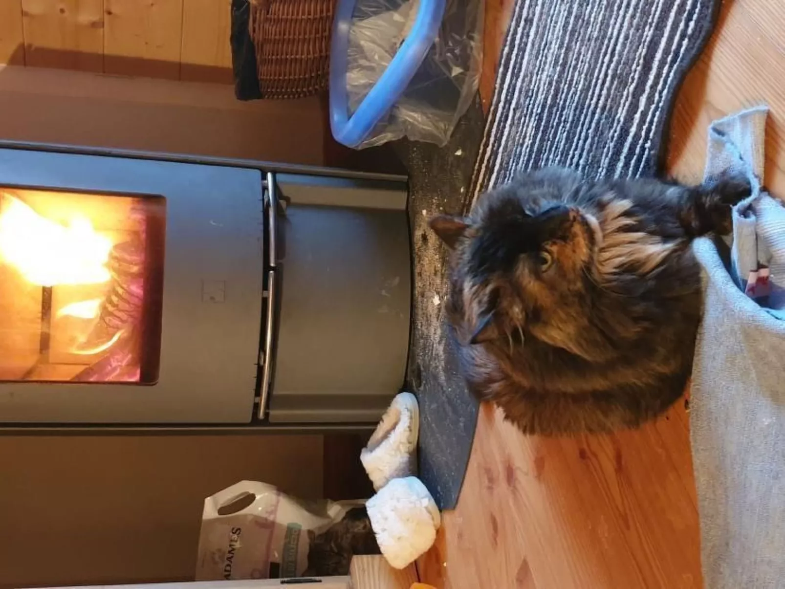 Berghütte mit Wasserblick-Image-tags.info