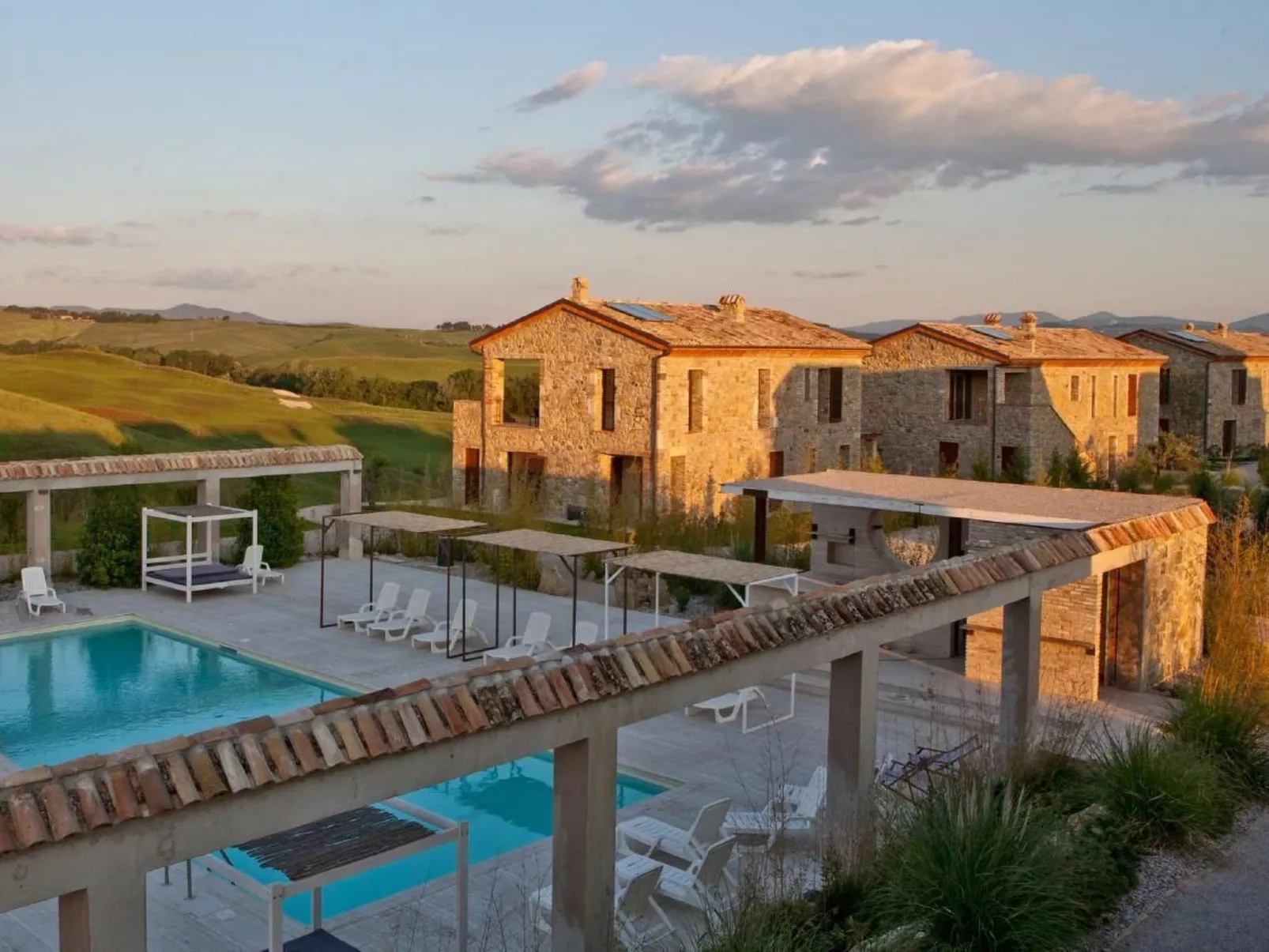 Wohnung "Villa Famiglia" mit Pool-Buiten