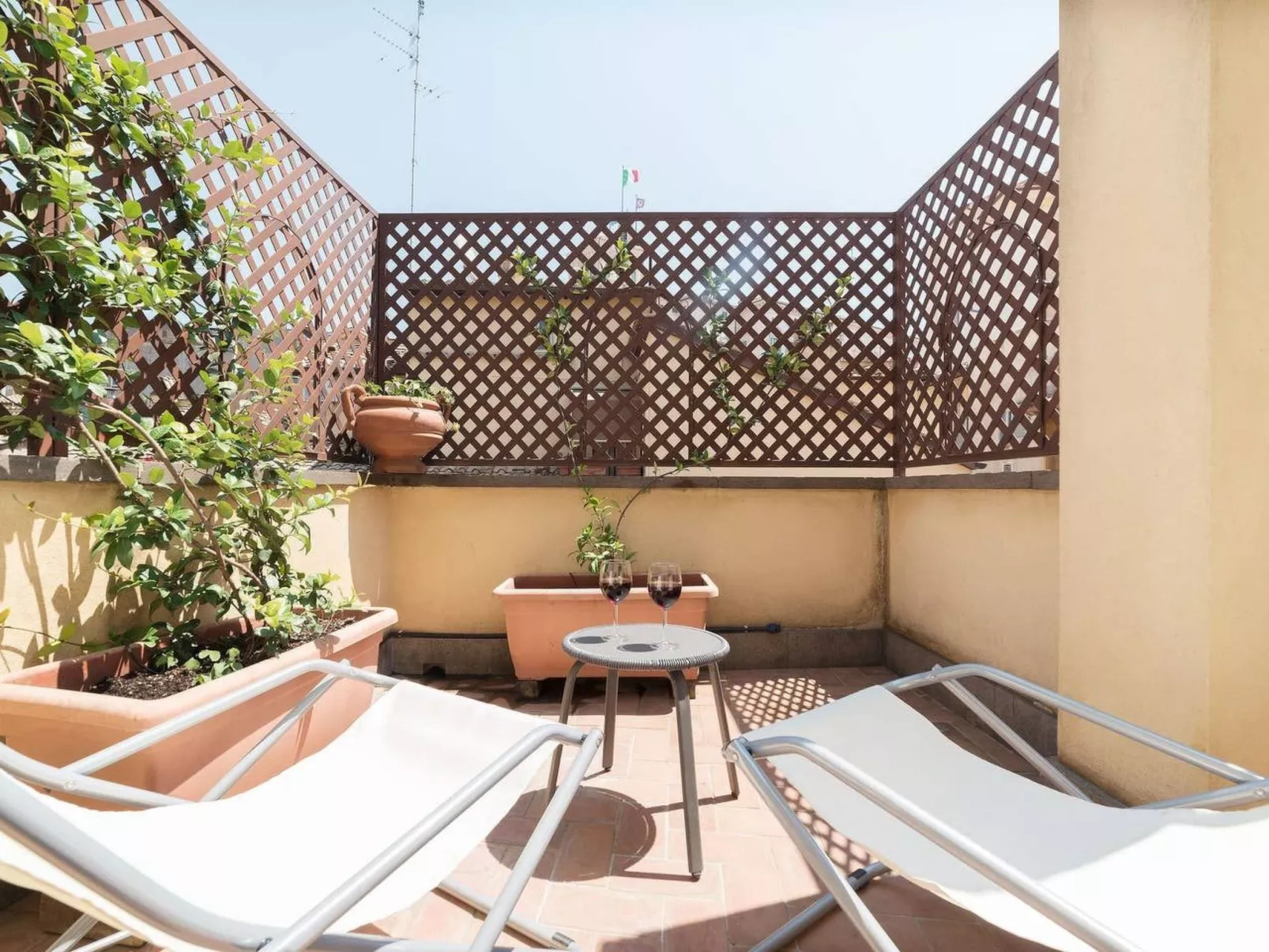 Ruhige Dächer im Herzen von Rom-Binnen