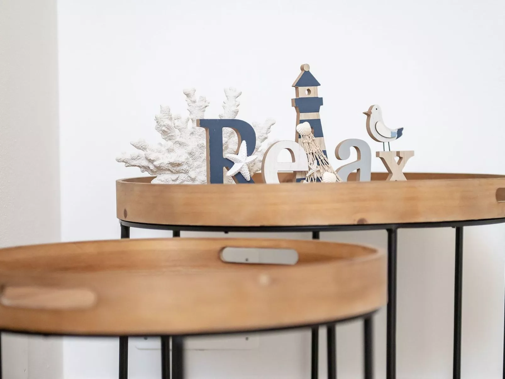 Einzimmerwohnung mit Balkon und Frühstück-Image-tags.info