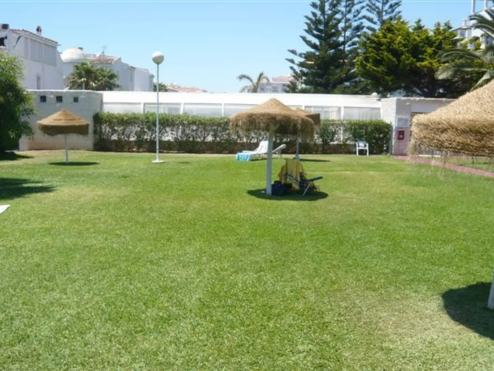 Appartement mit Blick auf das Wasser-Image-tags.info