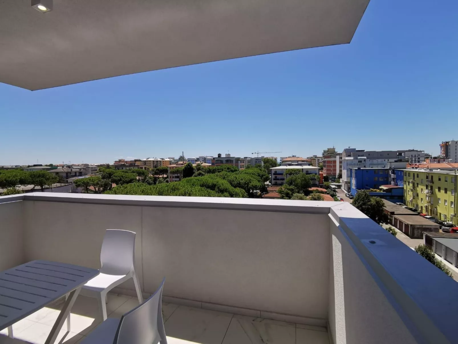 Ein-Zimmer-Wohnung Saturn 204-Image-tags.info