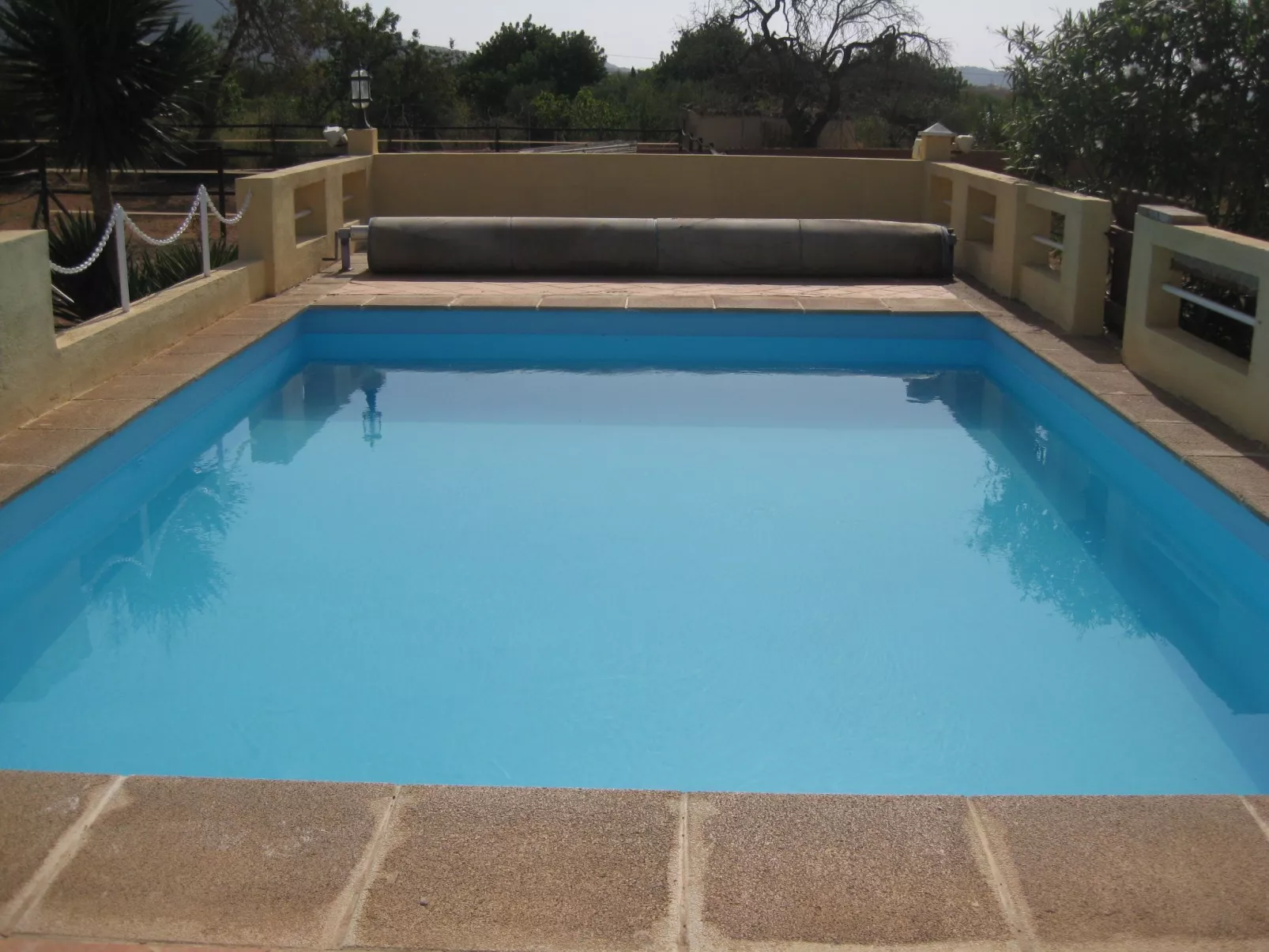 Ferienvilla mit Garten, Grill und Terrasse-Buiten