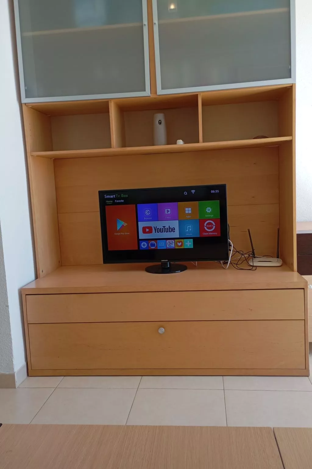 Drei-Schlafzimmer-Wohnung mit Blick auf das Meer-Binnen