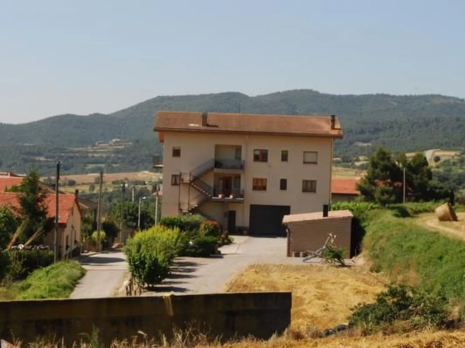 "Cal Serveró." mit Terrasse-Image-tags.info