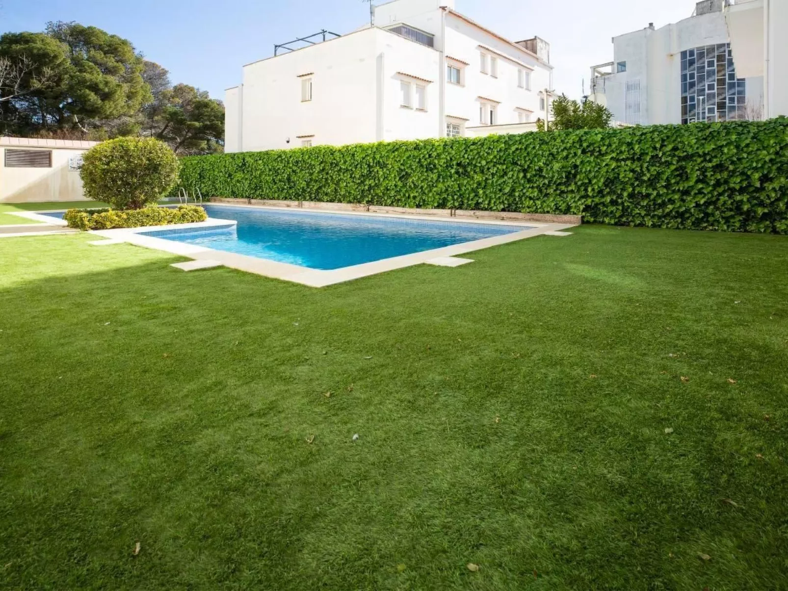 Ferranelles mit großer Terrasse-Image-tags.info