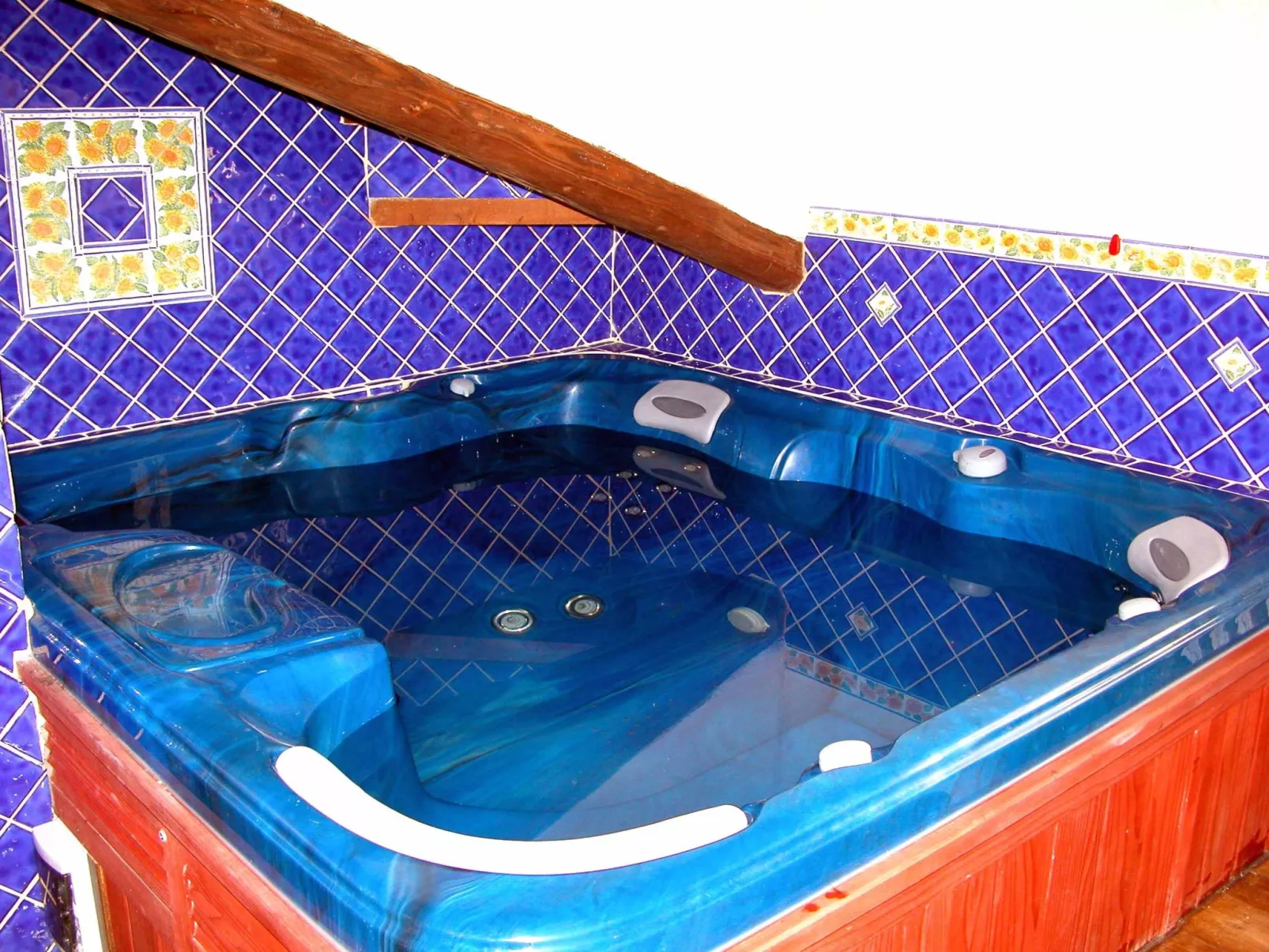 Altes Kloster und eleganter Landsitz-Binnen