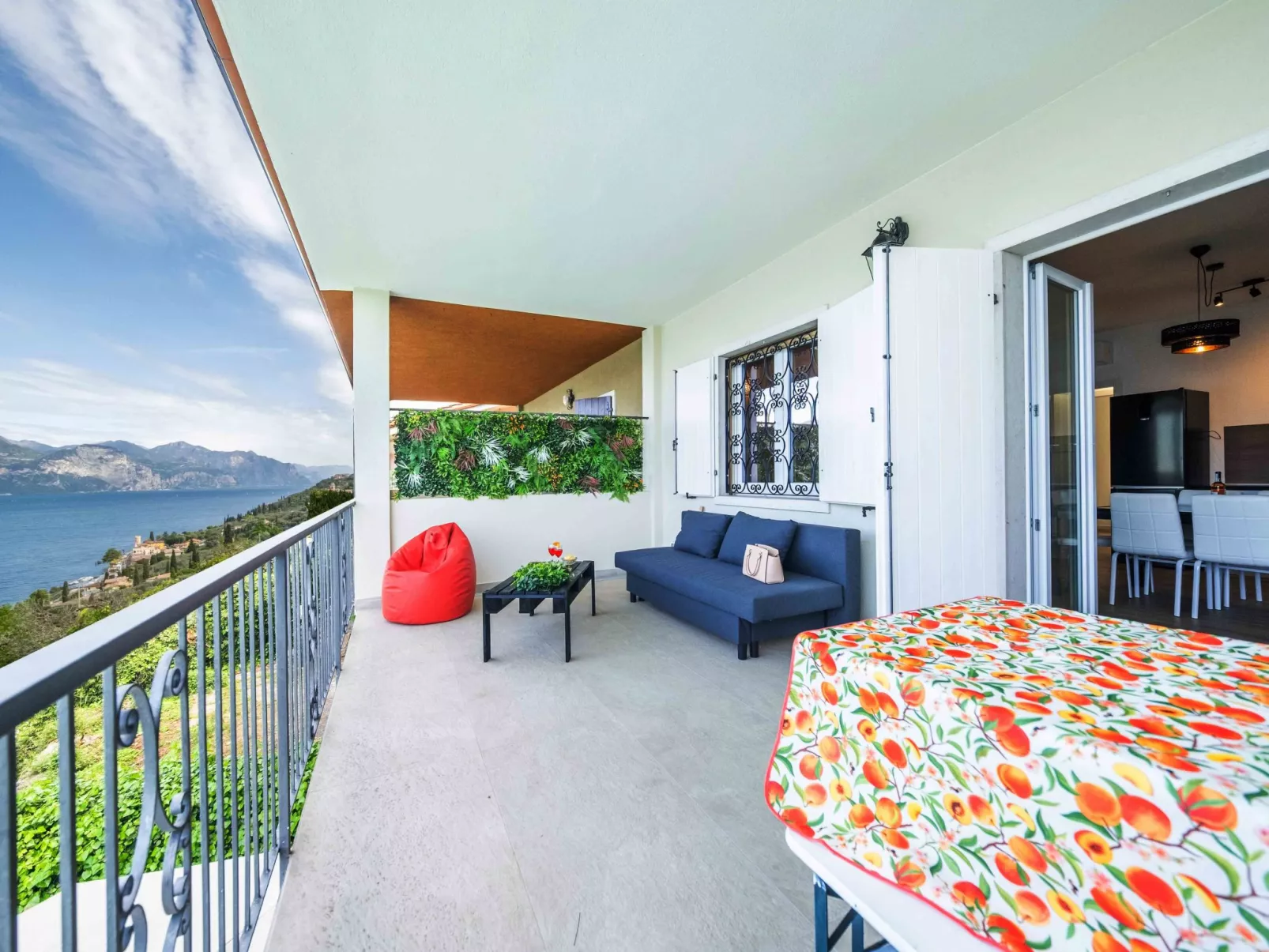 Privater Pool und herrlicher Seeblick-Binnen