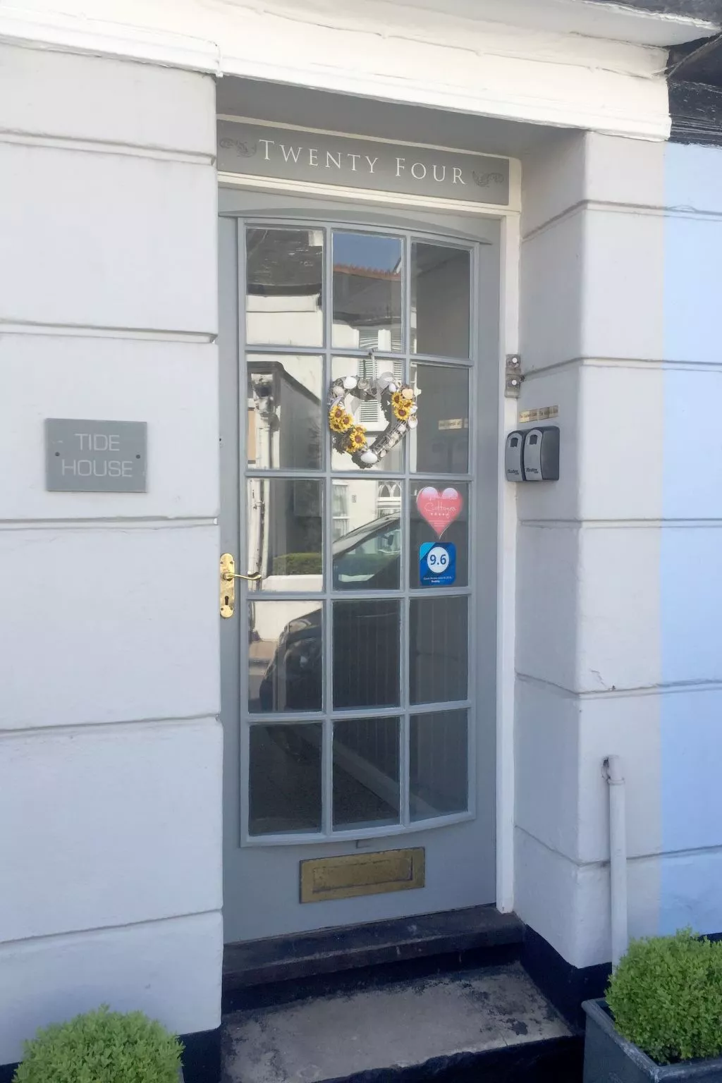 Captains Cabin-Buiten