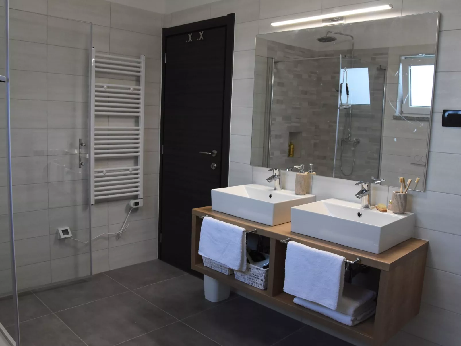 Ferienvilla "Luxury Villa Tara" mit beheiztem Pool-Binnen