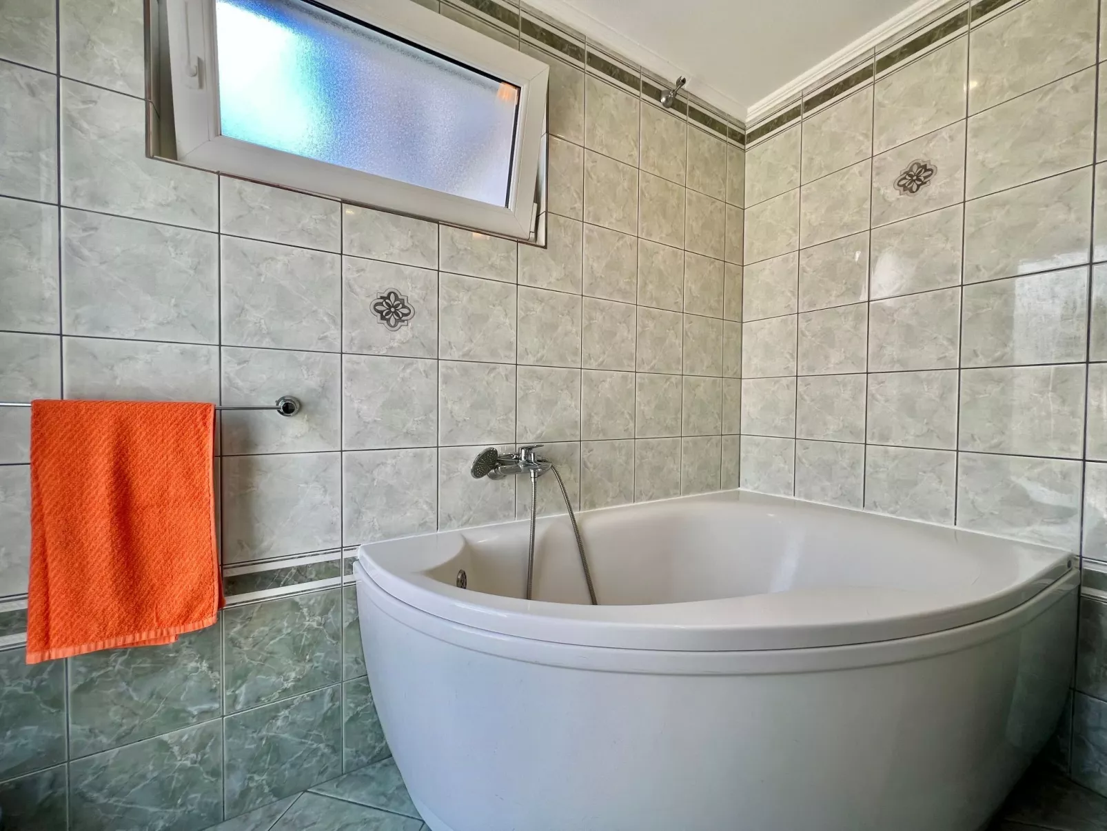 Holiday house Lona-Binnen