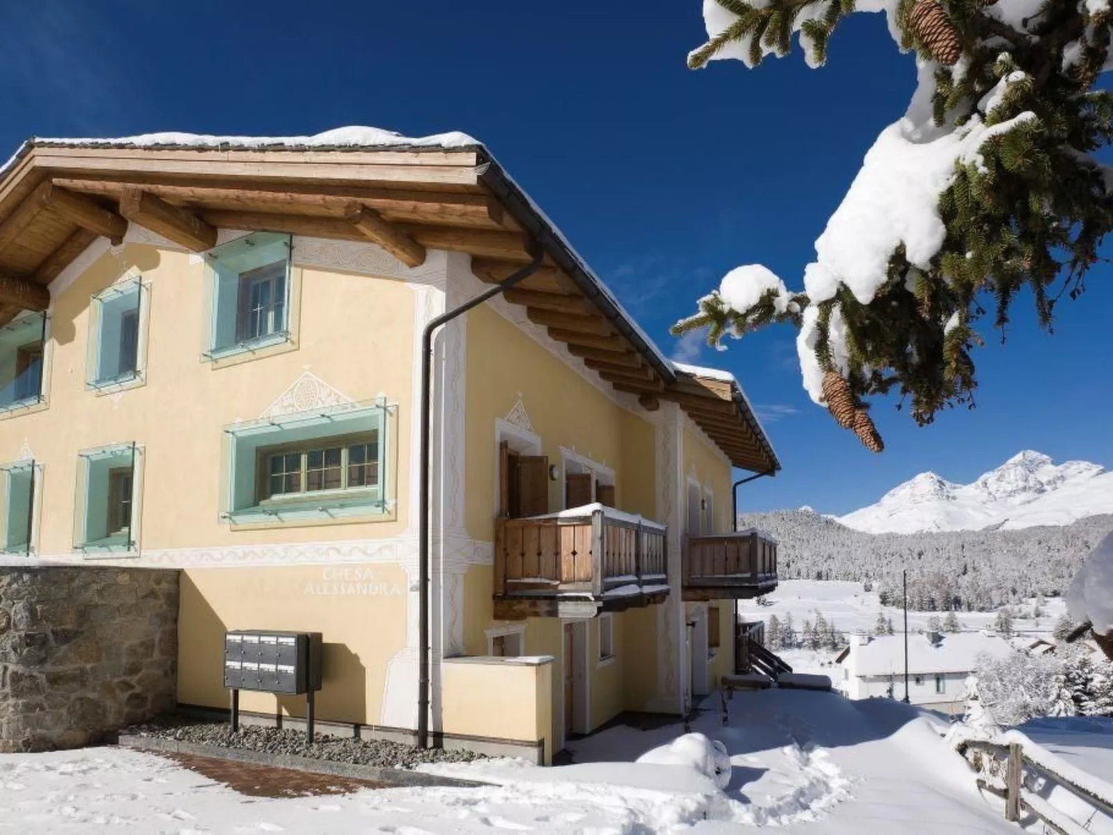 Chesa Alessandra-Buiten