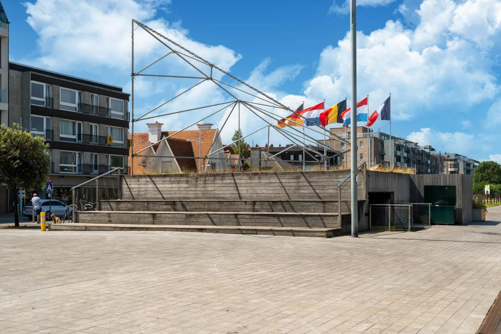 Leuk appartement in Bredene met balkon