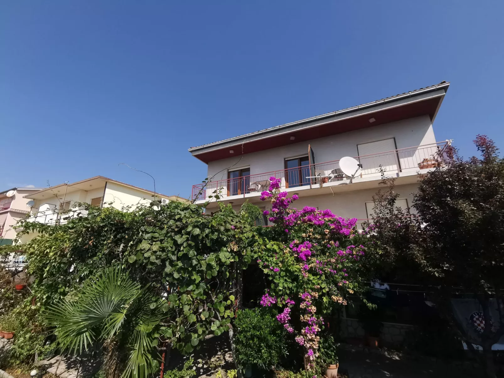 Wohnung für 4 Pers. mit Terrasse-Buiten