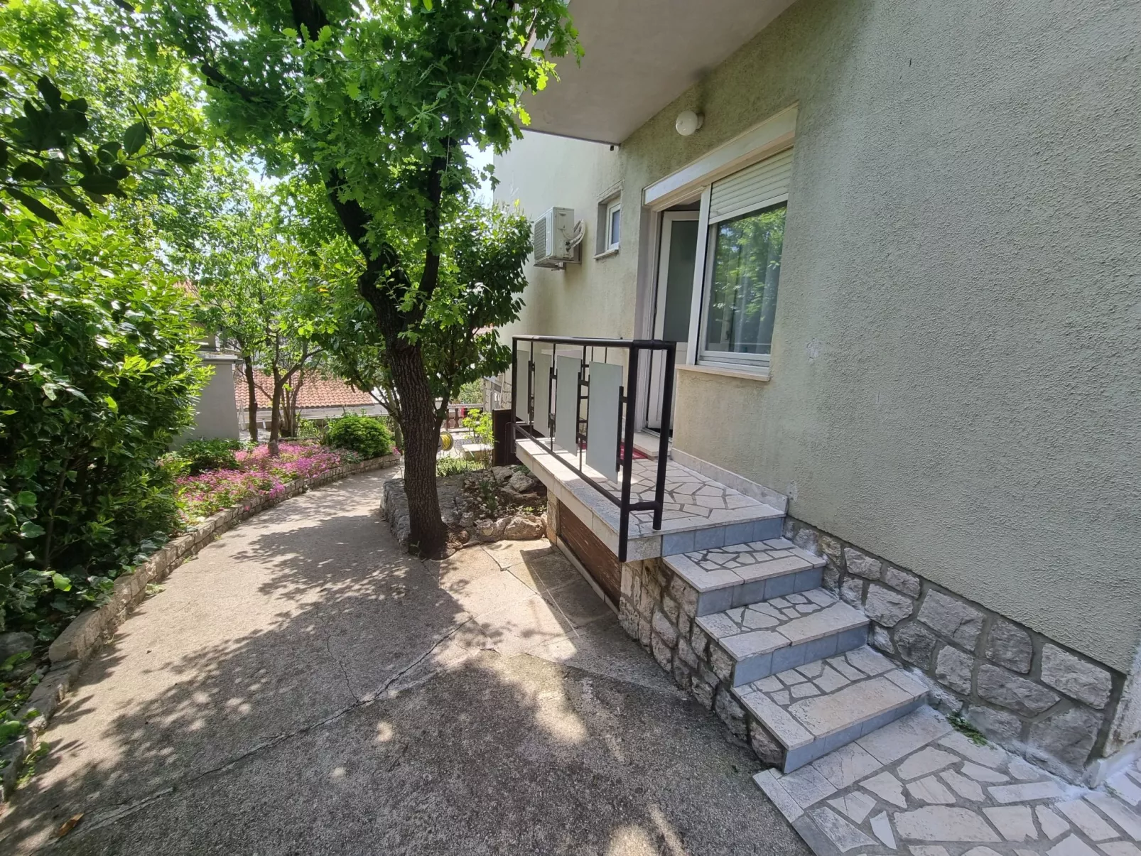 Charmante Wohnung in Crikvenica für 2 Personen-Buiten