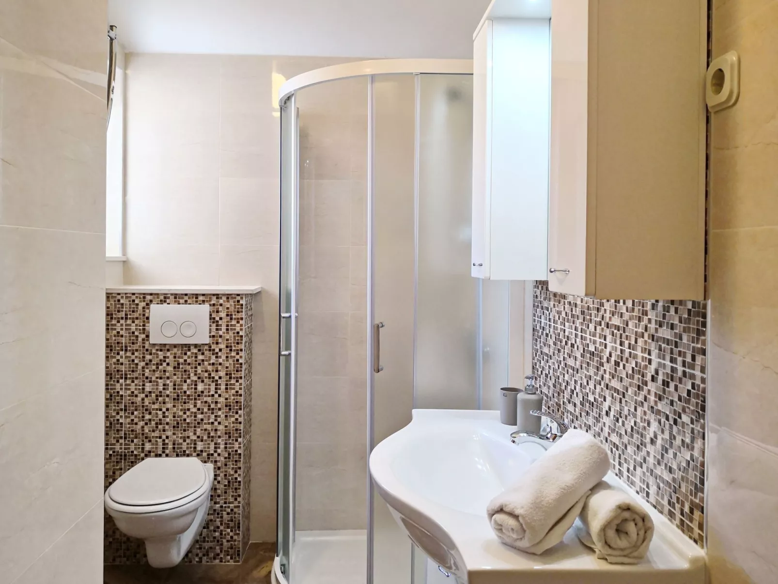 Brnic8-Image-tags.info