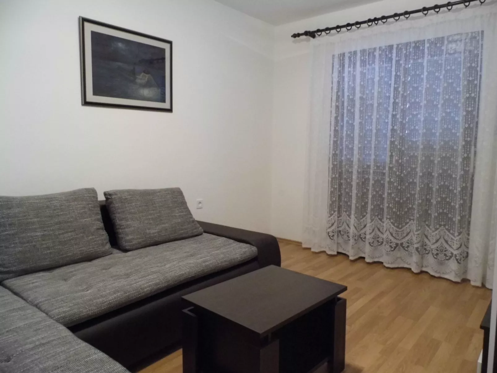 Schöne moderne und voll ausgestattete Wohnung.-Binnen