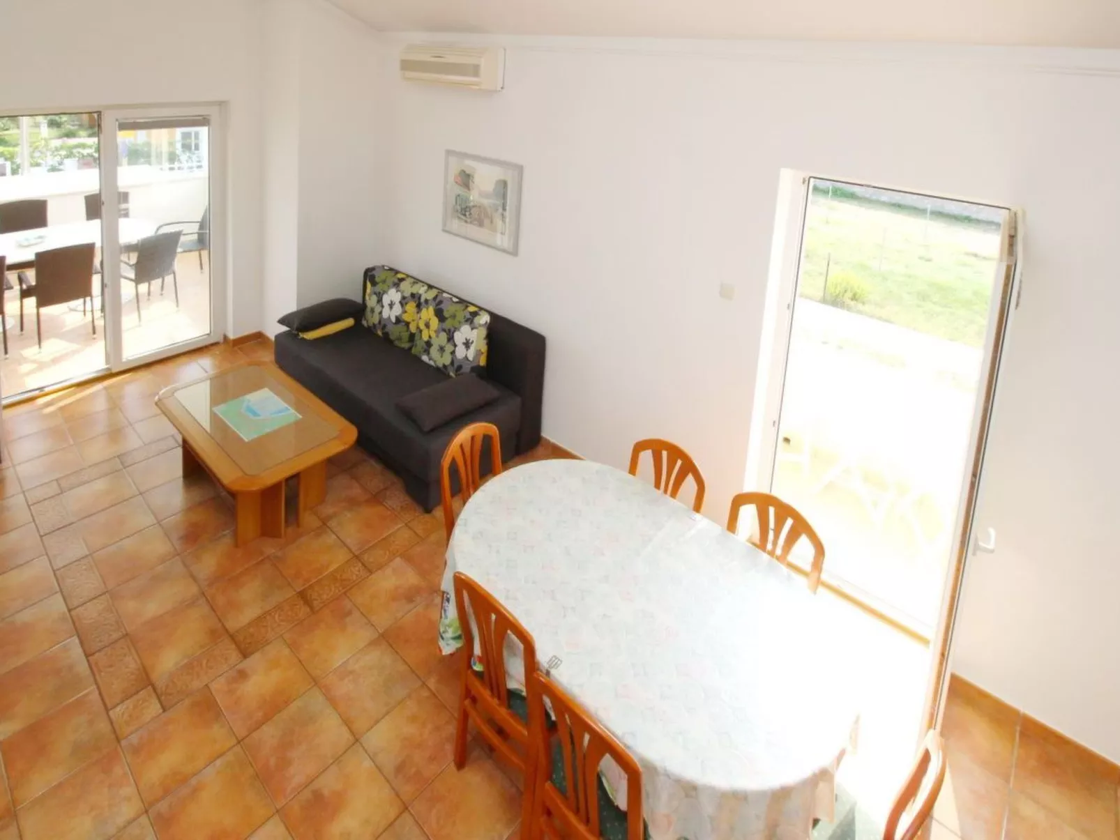 Pintar A4+2 Zarok-Binnen