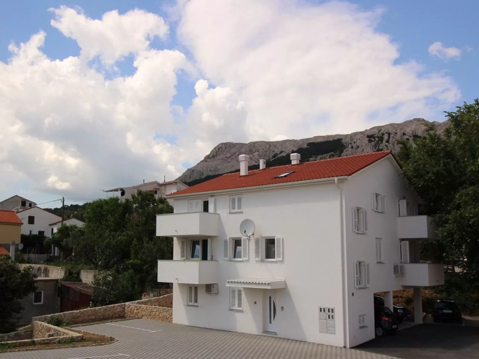 Appartement in Baška mit Eigener Terrasse-Buiten