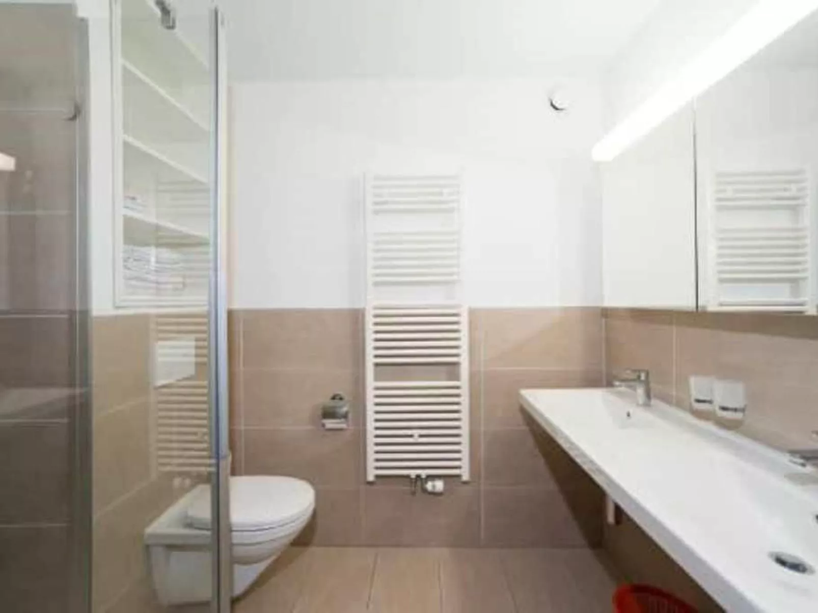 Chesa Azalea 30-Binnen