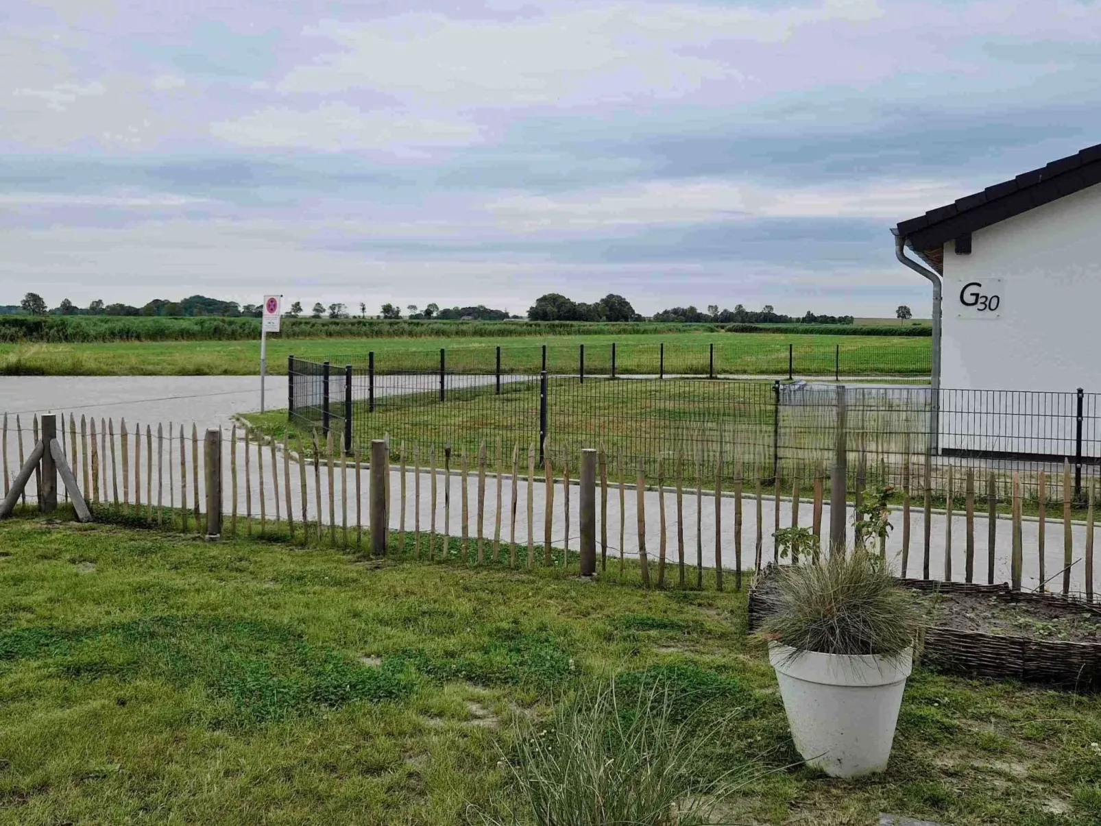 G24 Ferienhaus mit Sauna im eigenen Garten-Buiten