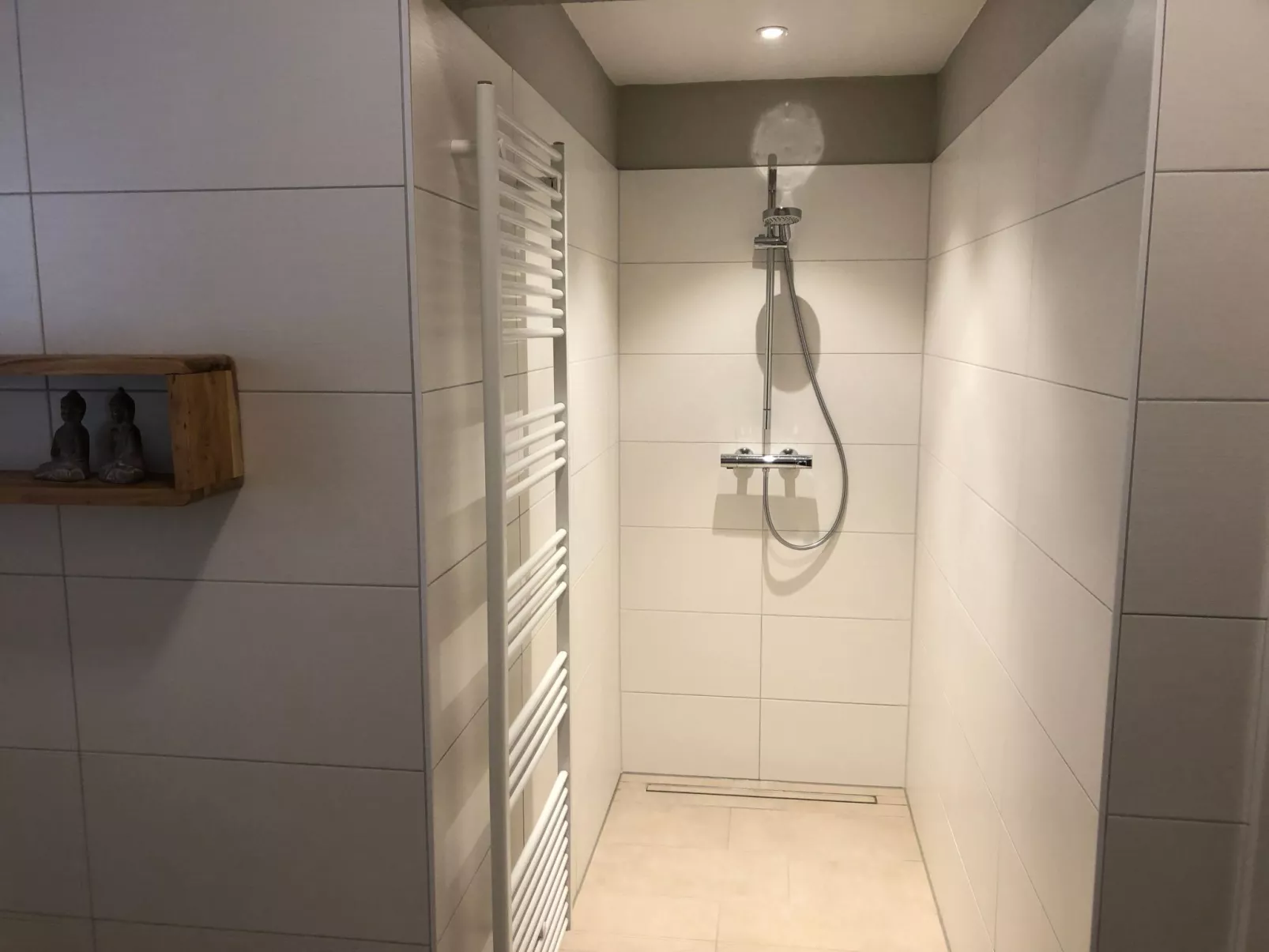 G15 Haus mit Whirlwanne direkt an der Nordseeküs-Binnen