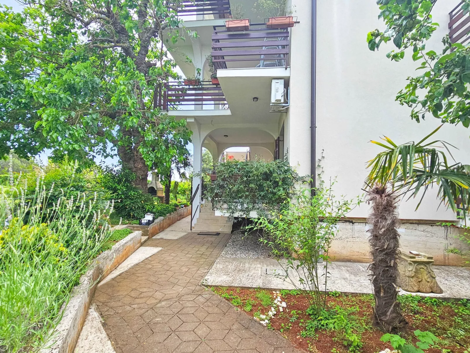 Für 4 Personen ca. 40 m&sup2; in Novigrad, Adriaküste Kroatien (Westküste von I-Buiten