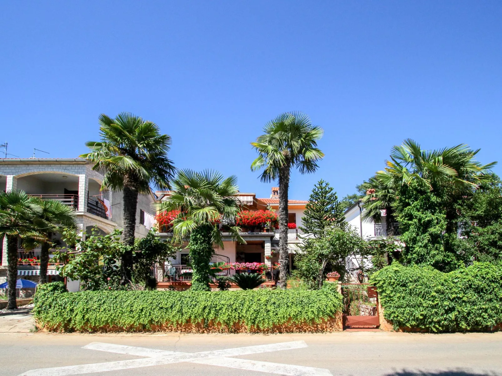 Für 2 Personen ca. 30 m&sup2; in Karigador, Istrien (Umag und Umgebung)-Buiten