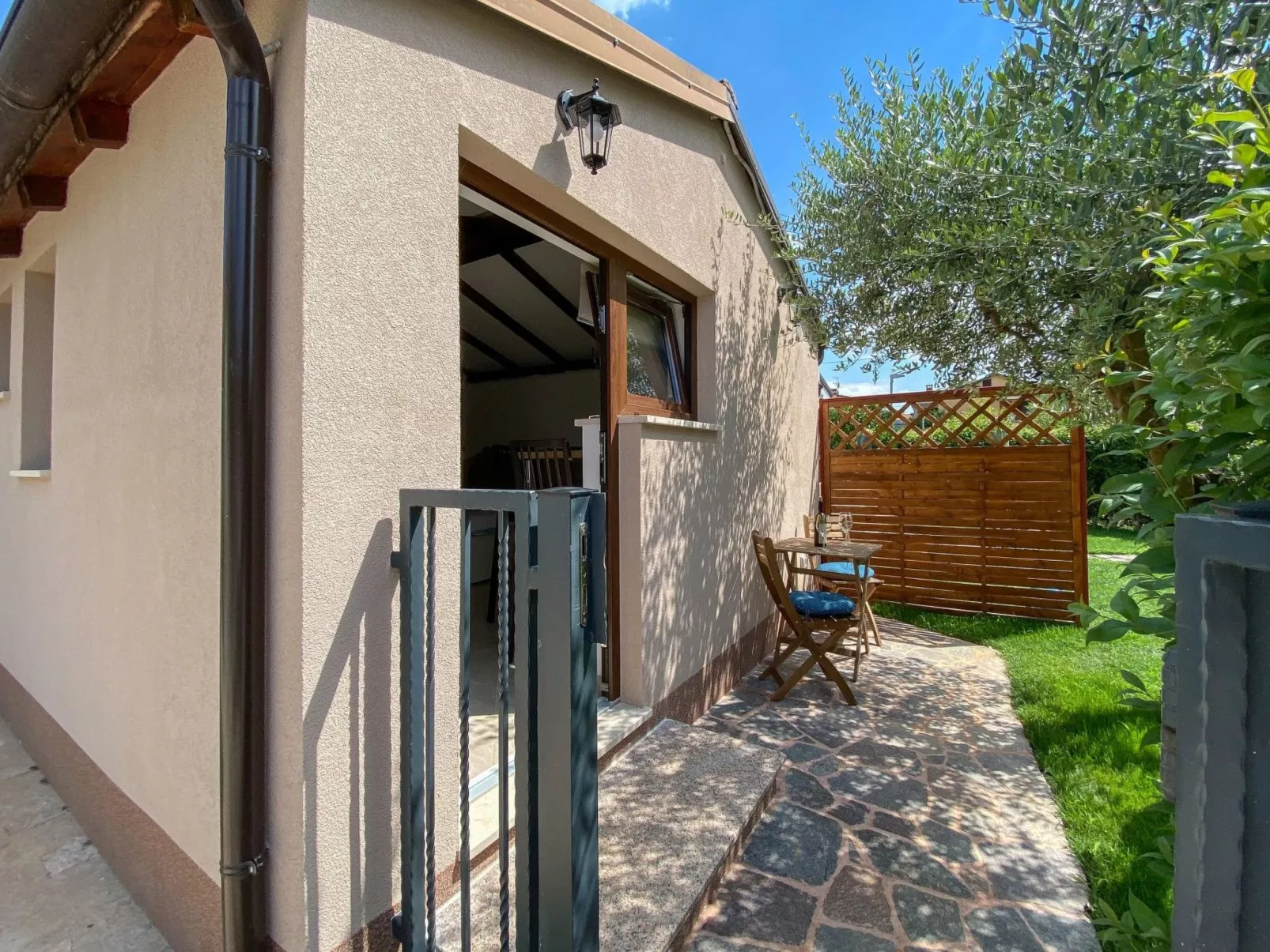 Gemütliches Studioappartement Doris-Buiten