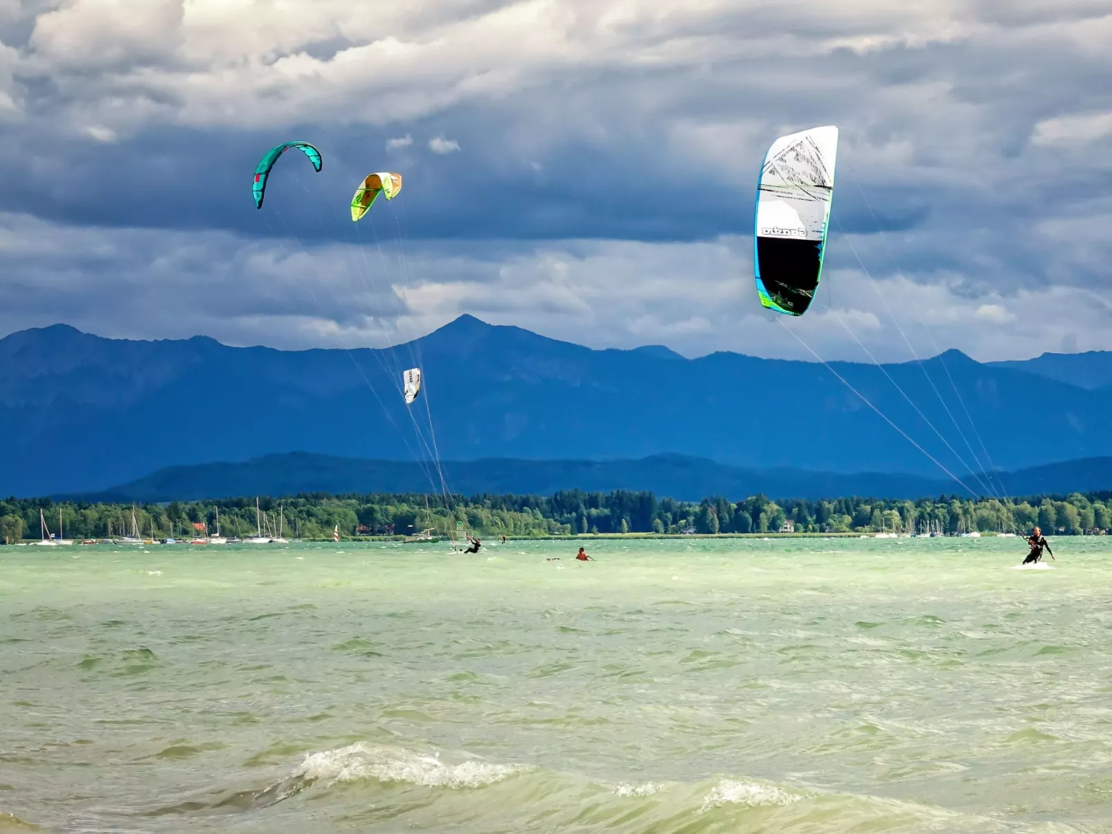 Appartement in Riederau mit Terrasse und Garten-Buiten