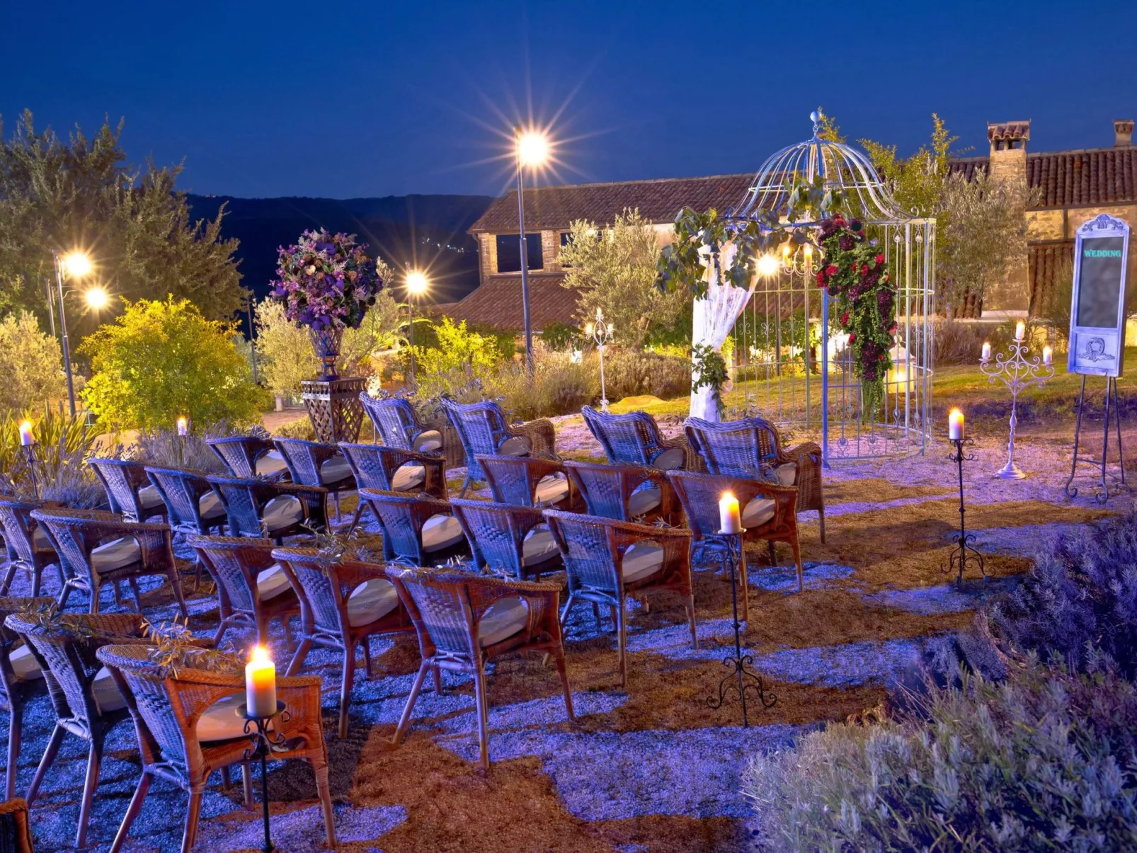 Tolle Villa Sancta Maria Motovun mit Pool-Buiten