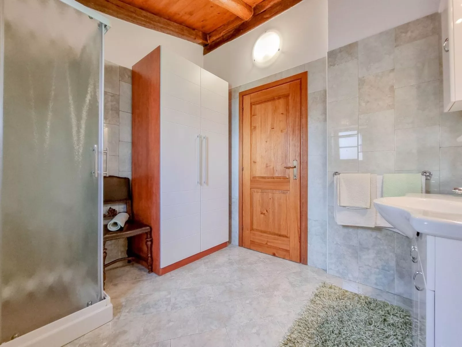 "Ariana" direkt am Strand-Binnen