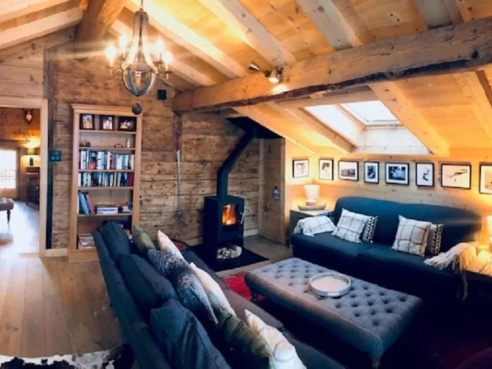 Authentisches Schweizer Alpenchalet aus dem 18. Jh.-Binnen