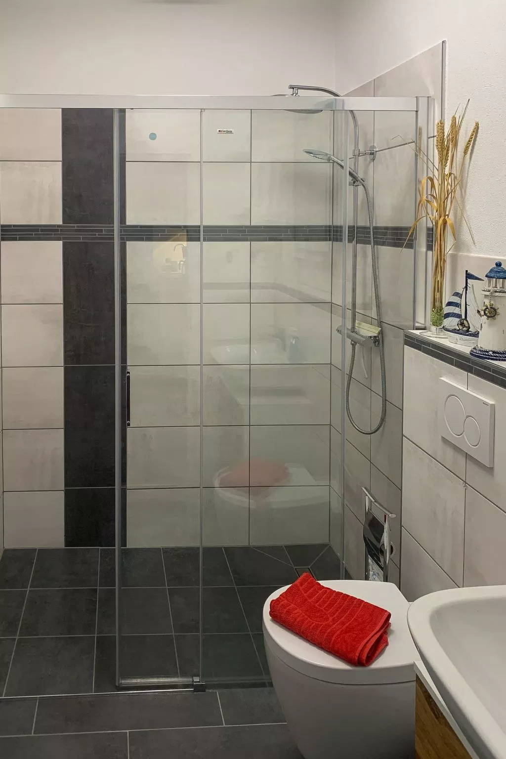 Top-moderne Ferienwohnung für 4 Personen mit Vollausstattung auf schönem, frühe-Binnen