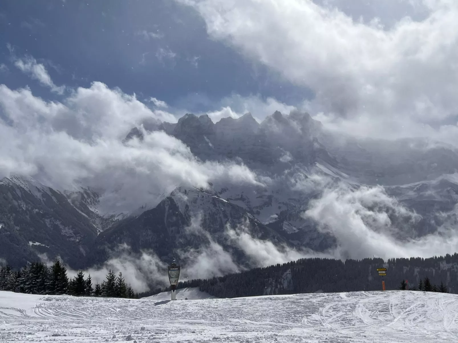 Peak App., Morgins-Buiten