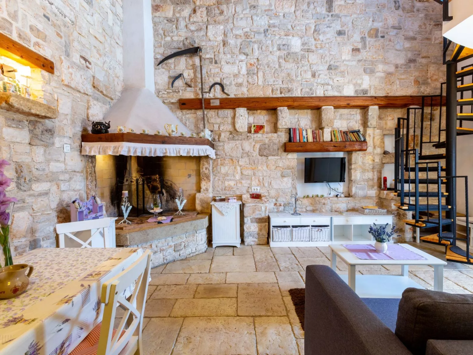 "Lilo Lavender" mit Whirlpool-Binnen