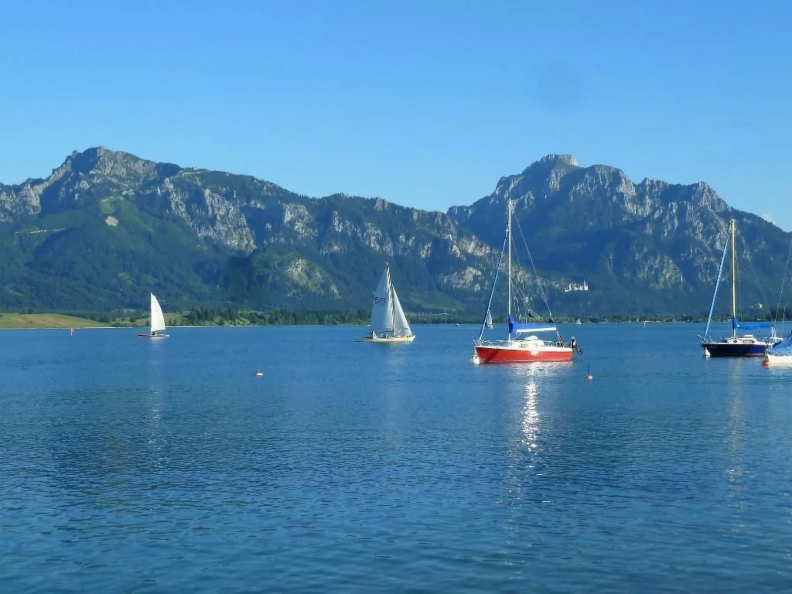 Chalet mit Blick auf das Wasser-Buiten