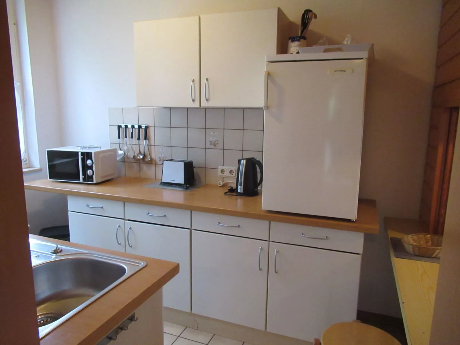 Ferienhäuser mit Pool in ruhiger Lage am Waldrand-Image-tags.info