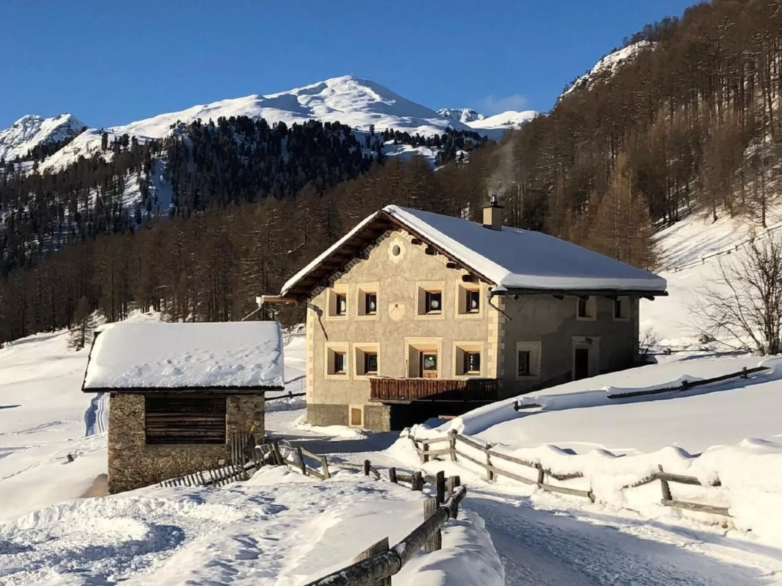 Haus Lü D'aint-Buiten