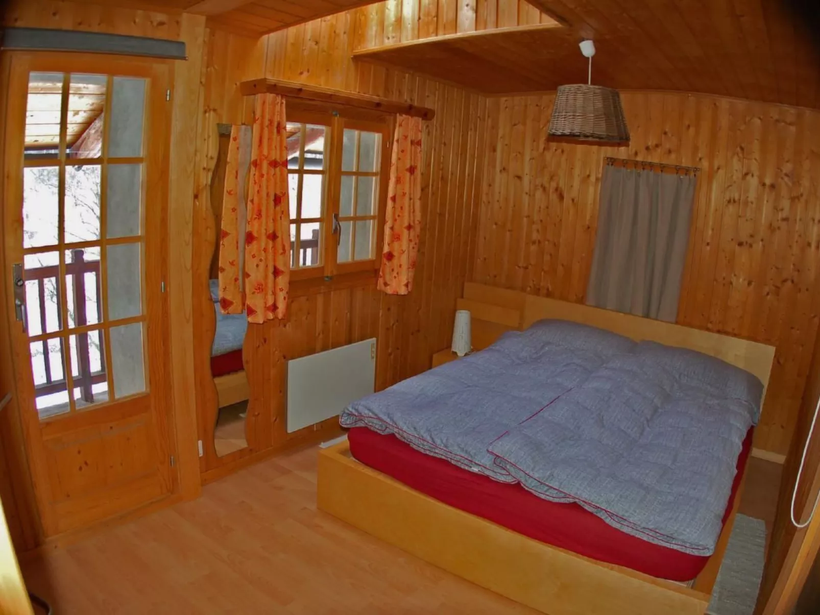 "Base Camp Evolène"-Binnen