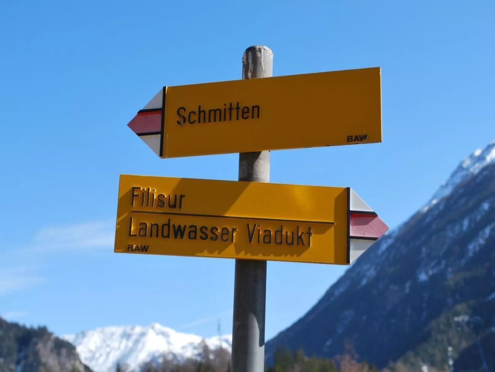 Blick auf herrliche Bergwelt-Buiten