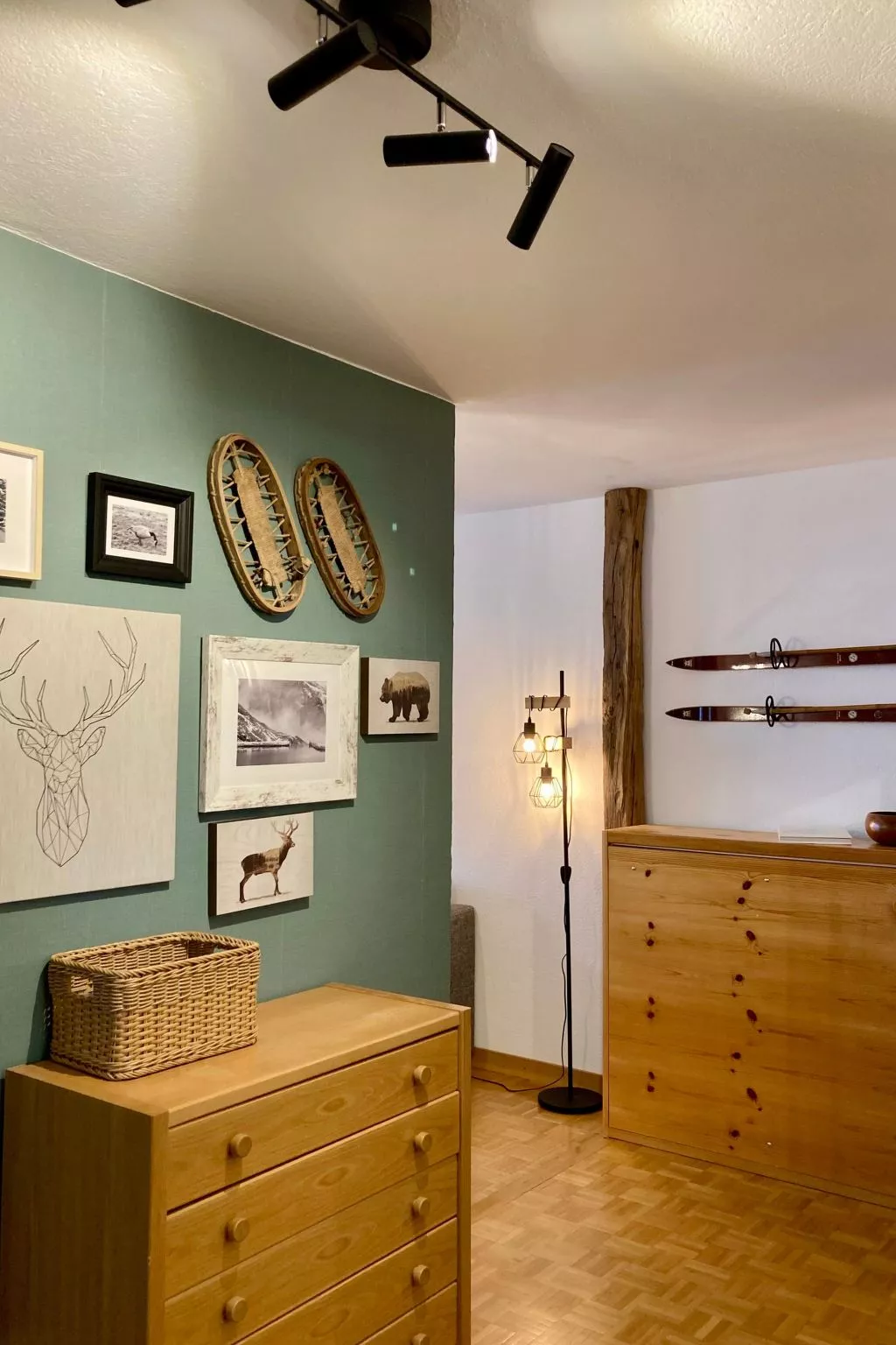 Geräumiges 3.5-Zimmer - Zentral - Balkon - Haus Dala-Binnen