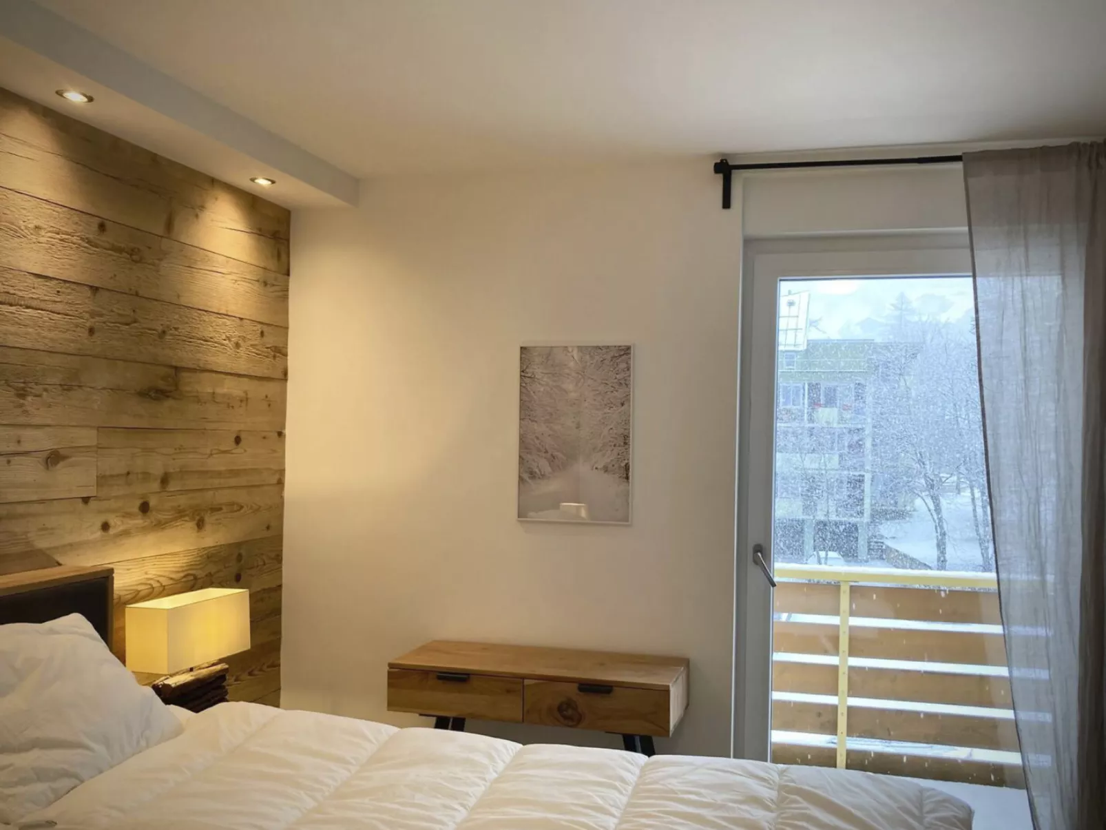 Geräumiges 3.5 Zimmer Beste Lage Kostenloses Parken-Binnen