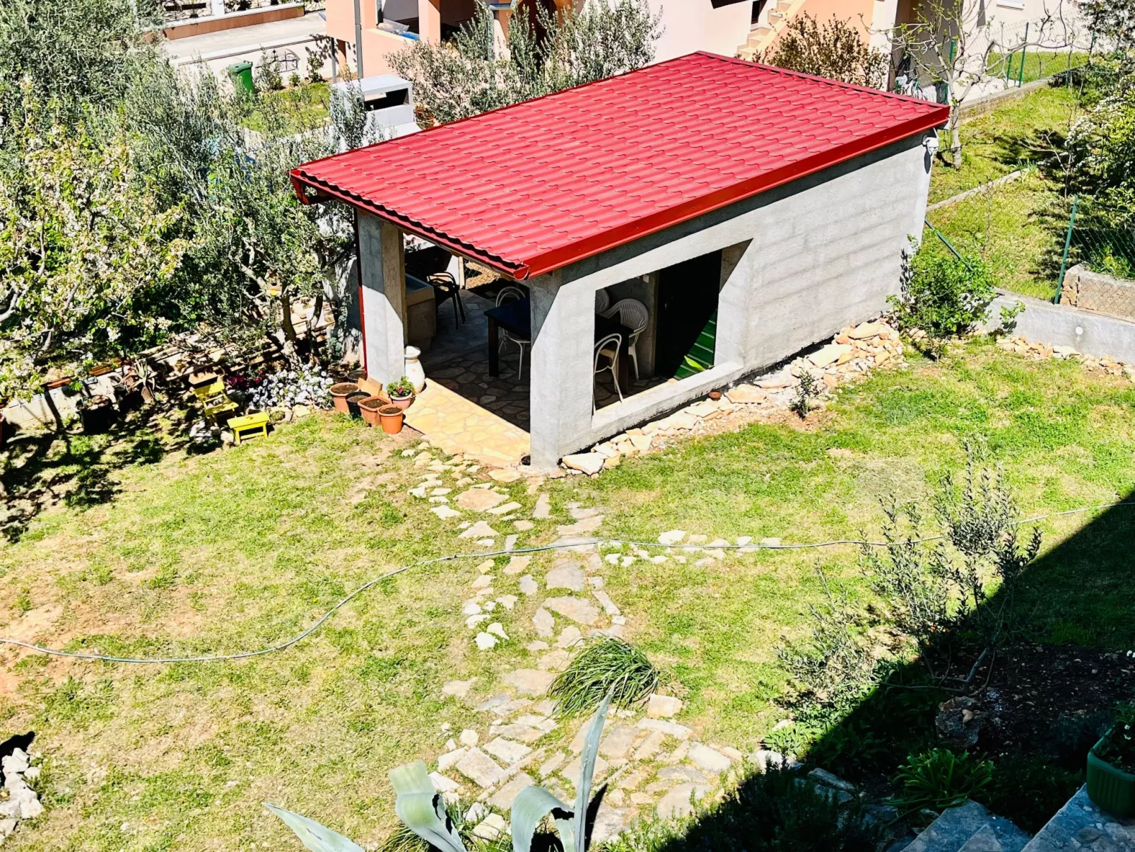 Neu erbautes Apartment mit großem Balkon-Buiten