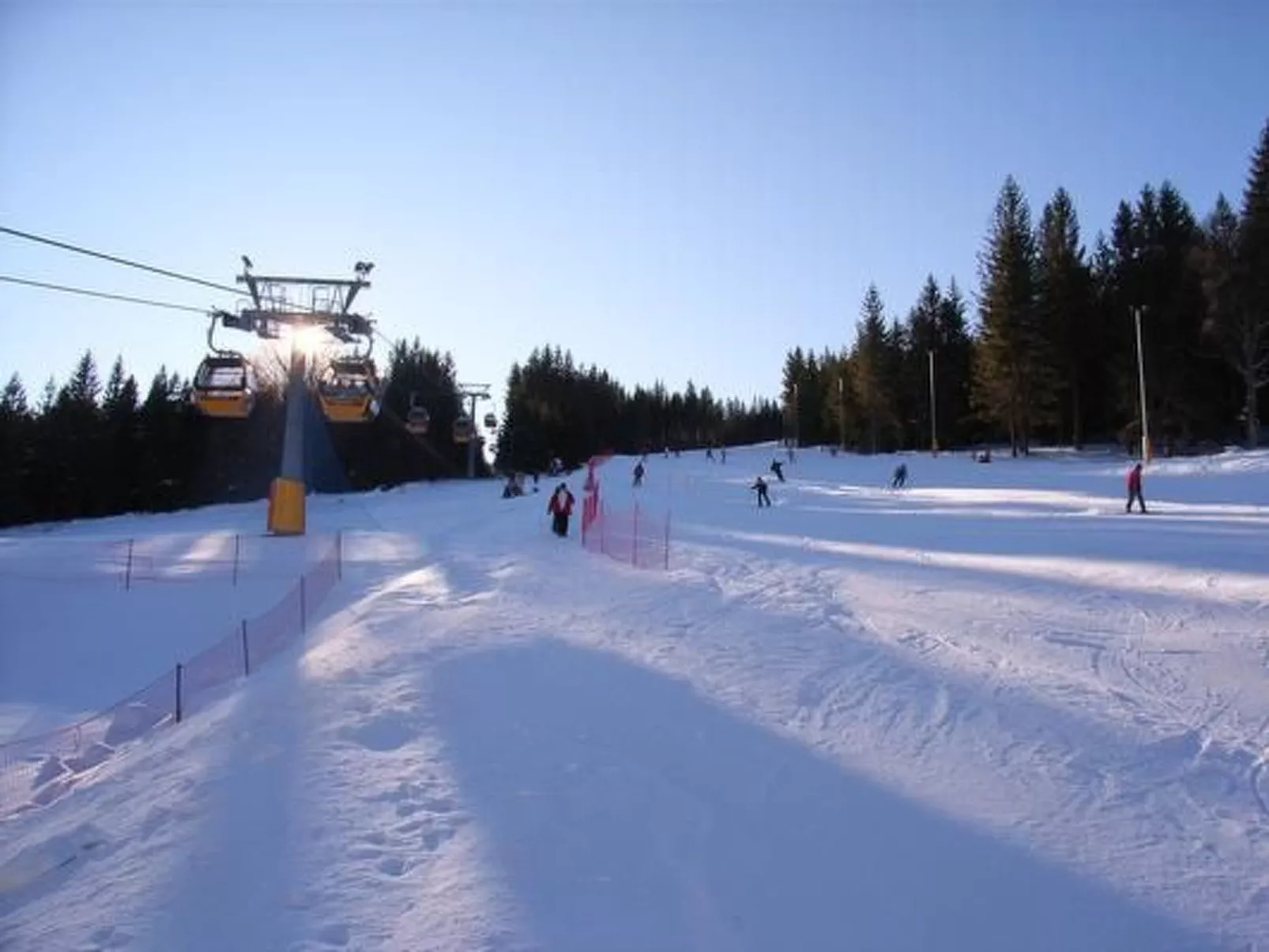 Blockhaus in Gajówka mit Kaminofen-Buiten