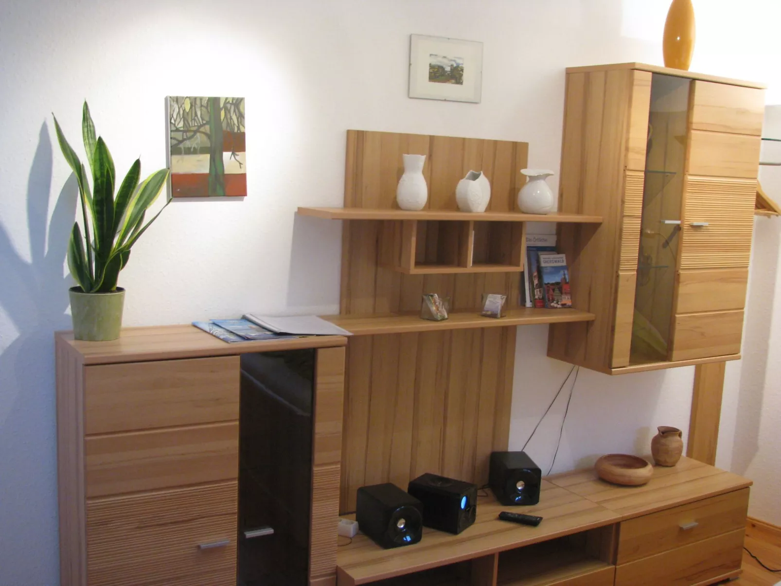 Moderne Wohnung mit Terrasse in zentraler Lage-Binnen