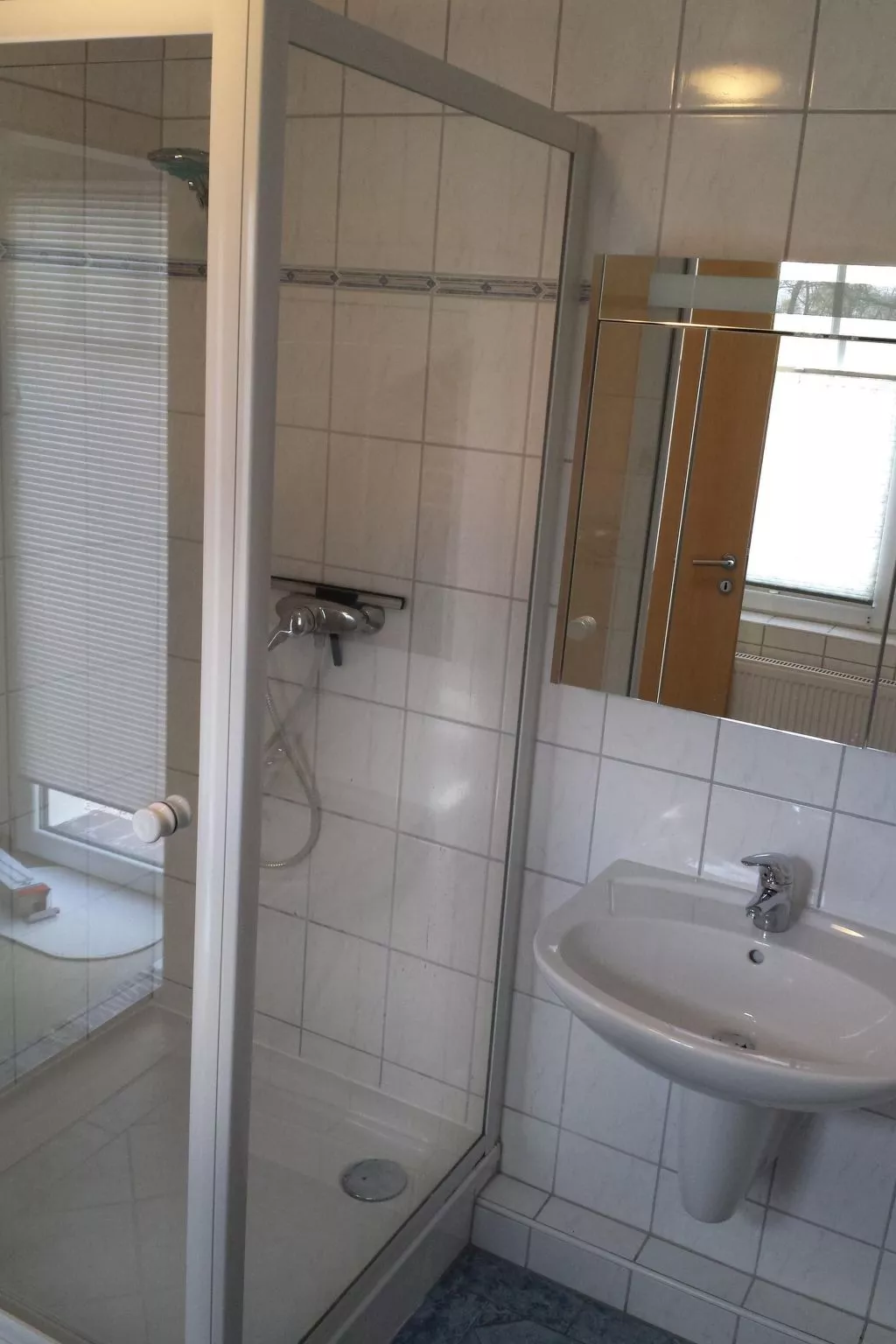  mit großer Dachterrasse-Binnen