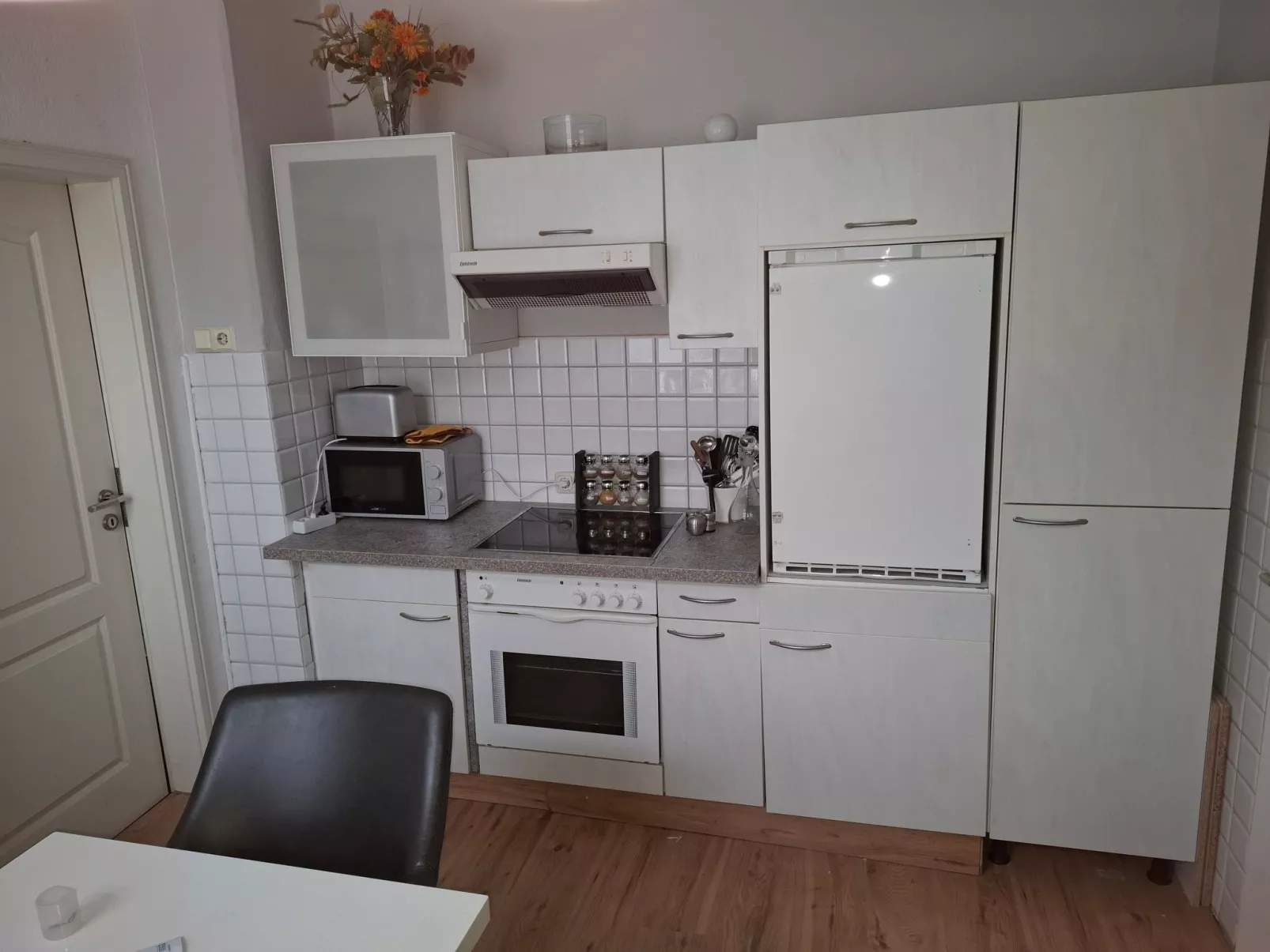 Private Ferienwohnung in Nordenham, großer Balkon-Binnen