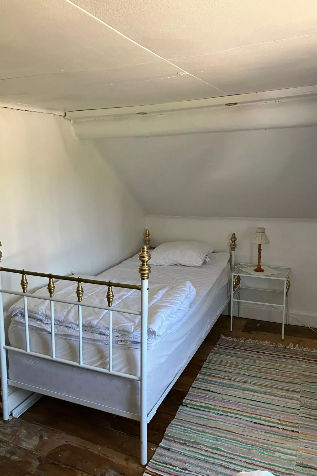 Charmantes Holzhaus mit eigenem Ruderboot-Binnen